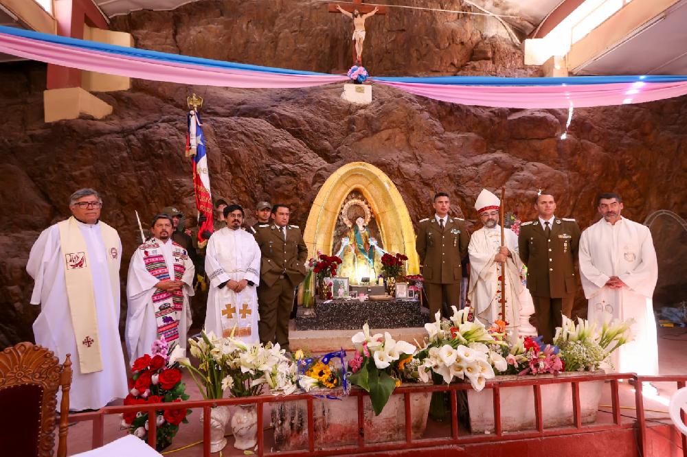 Un homenaje de devoción: entrega de la condecoración a la Virgen de las Peñas por Carabineros de Chile