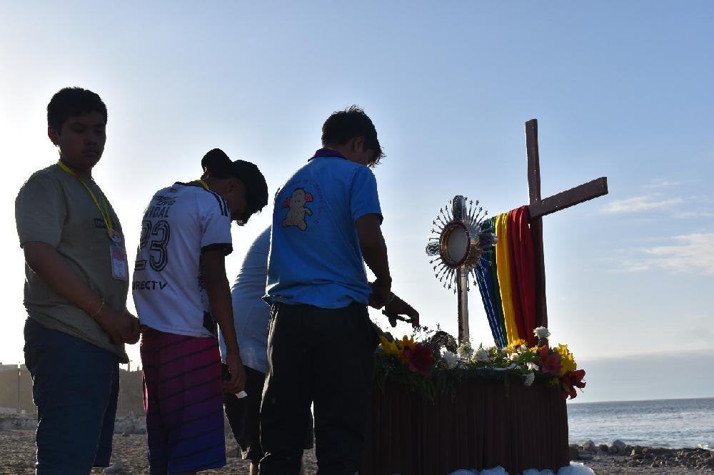 Jóvenes de Arica celebran su Primera Jornada Diocesana con alegría, fe y unidad bajo el lema: “Para esto hemos sido llamados, a ser uno” (1 pe 2,21; jn. 17,21)